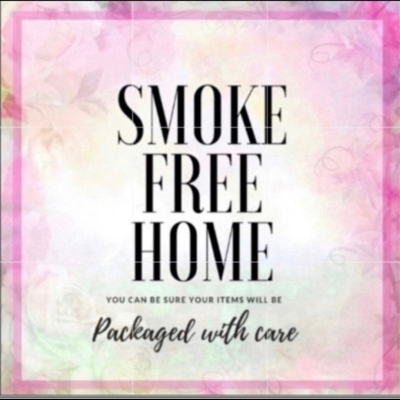 Beautiful NEW Poshmark T-Shirt, Recycled materials. Good for the environment - Picture 15 of 16